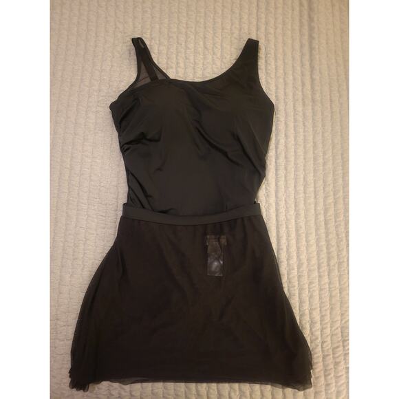 Isaac Mizrahi Size Plus 18 Black One Piece Swimsuit & Mesh Skirt A635929 NWT - Picture 2 of 13